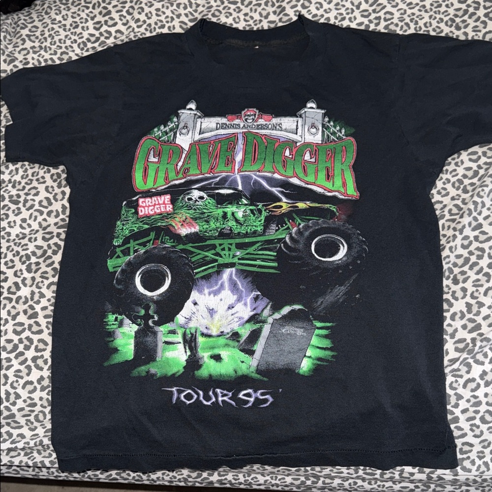 Graphic Tee - Black with Green Accents - Tour '95